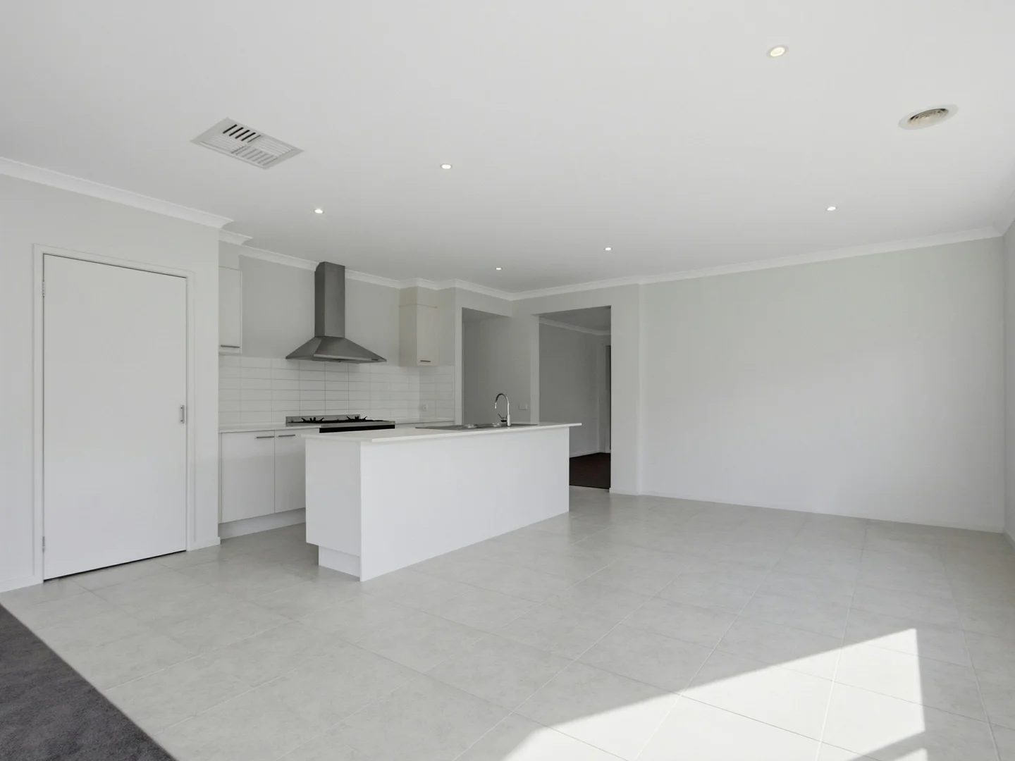 Additional image 5 of 18 Dianella Place, Bairnsdale VIC 3875