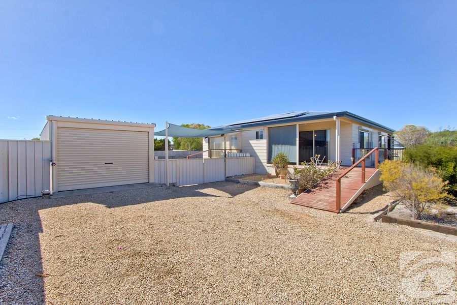 29 Kestrel Crescent, Thompson Beach SA 5501, Image 0