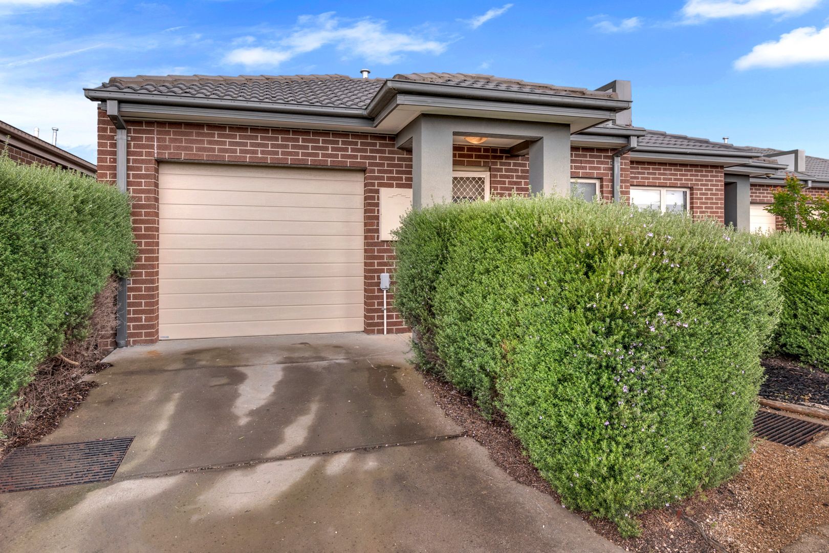 1/25 Ballybunion Avenue, Craigieburn VIC 3064, Image 1