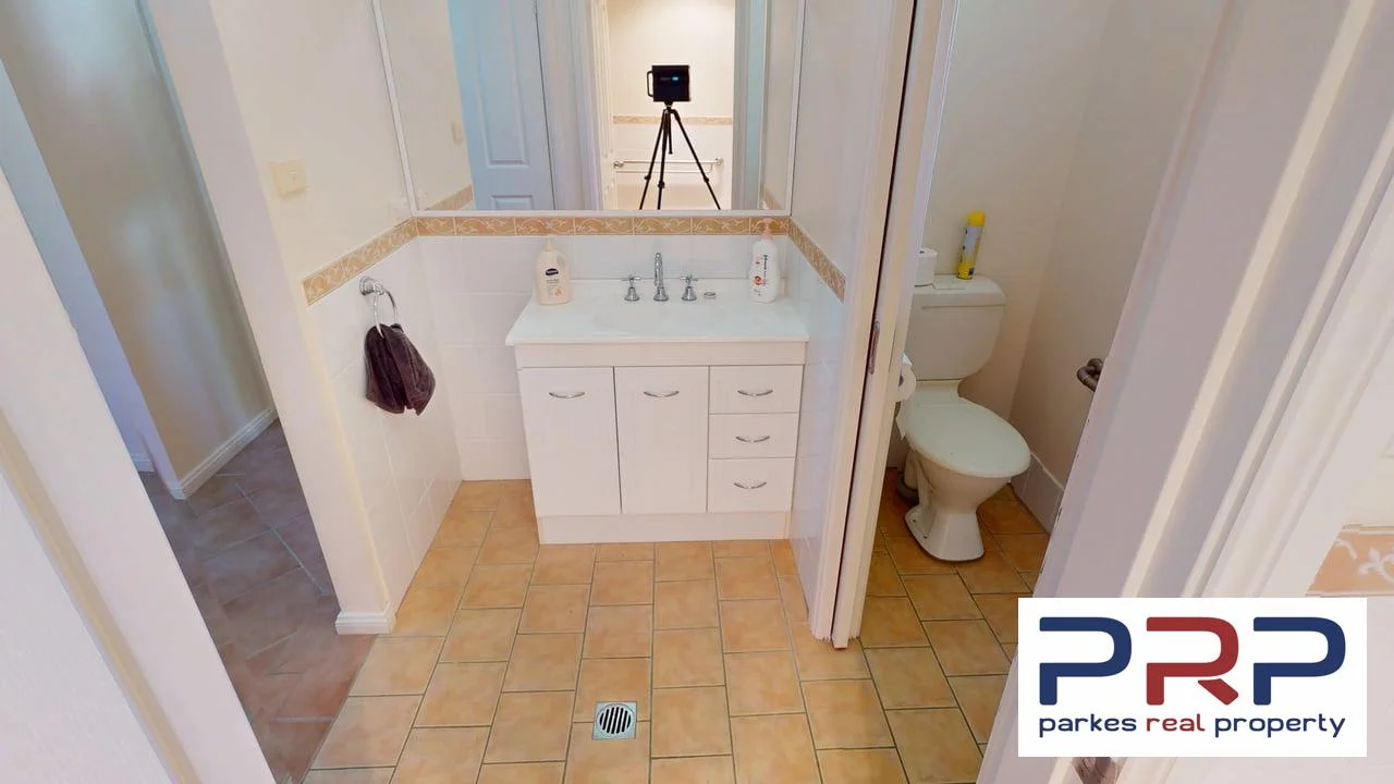 Additional image 19 of 4 Hazelbank Avenue, Parkes NSW 2870