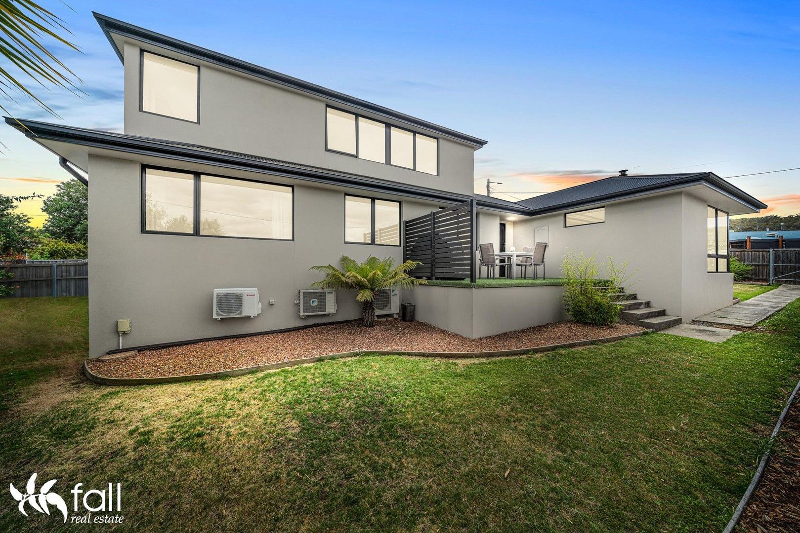 3 bedrooms House in 11 Shoreline Drive HOWRAH TAS, 7018
