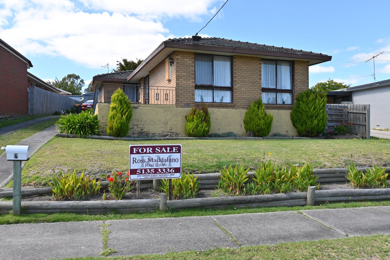 4 Mulcare Crescent, Churchill Property History & Address Research