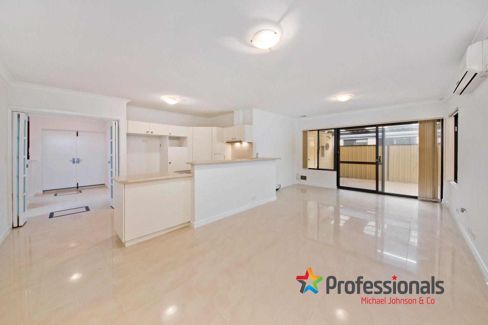 3 bedrooms House in 5 Clifford Loop DARCH WA, 6065