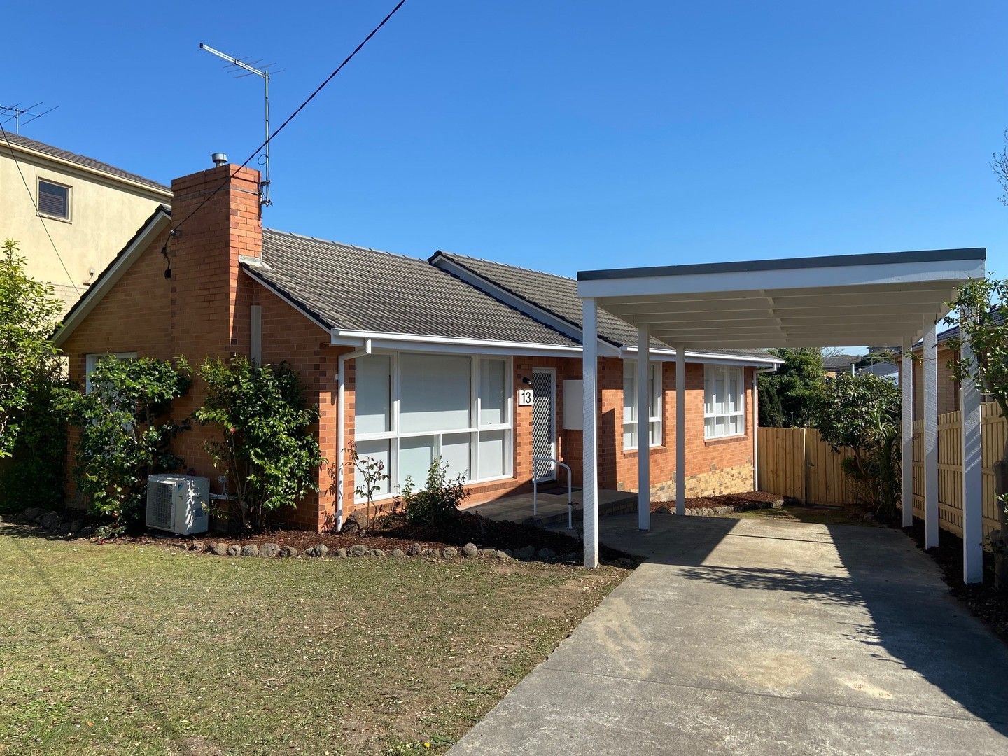 3 bedrooms House in 13 Kenneth Street BULLEEN VIC, 3105