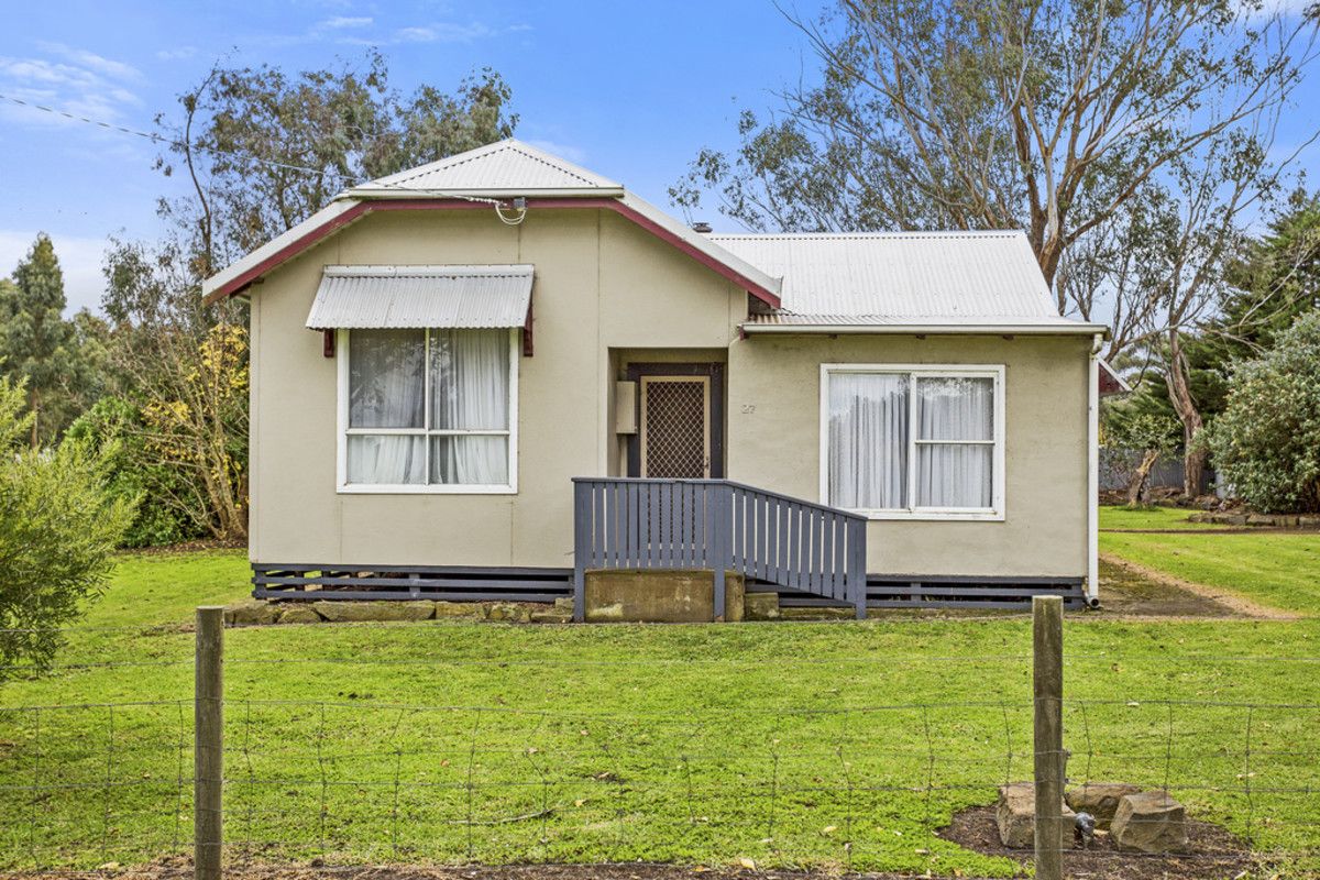 27 Ritchie Street, Caramut VIC 3274, Image 0