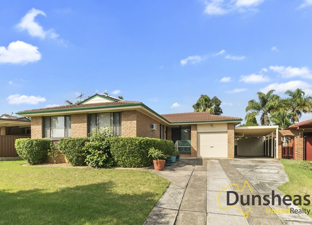 14 Pelargonium Crescent, Macquarie Fields NSW 2564