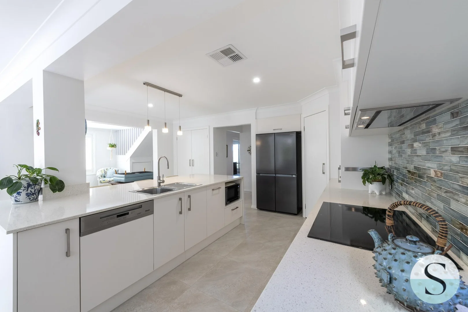 Additional image 12 of 11 Ebbtide Avenue, Caves Beach NSW 2281