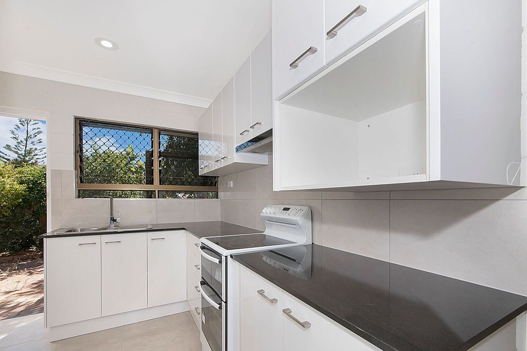 4/11-13 Hughes Street, Hermit Park QLD 4812, Image 1