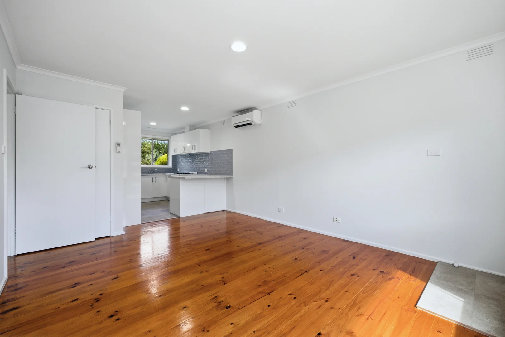 Additional image 5 of 14/111 Barkly Street, Mordialloc VIC 3195