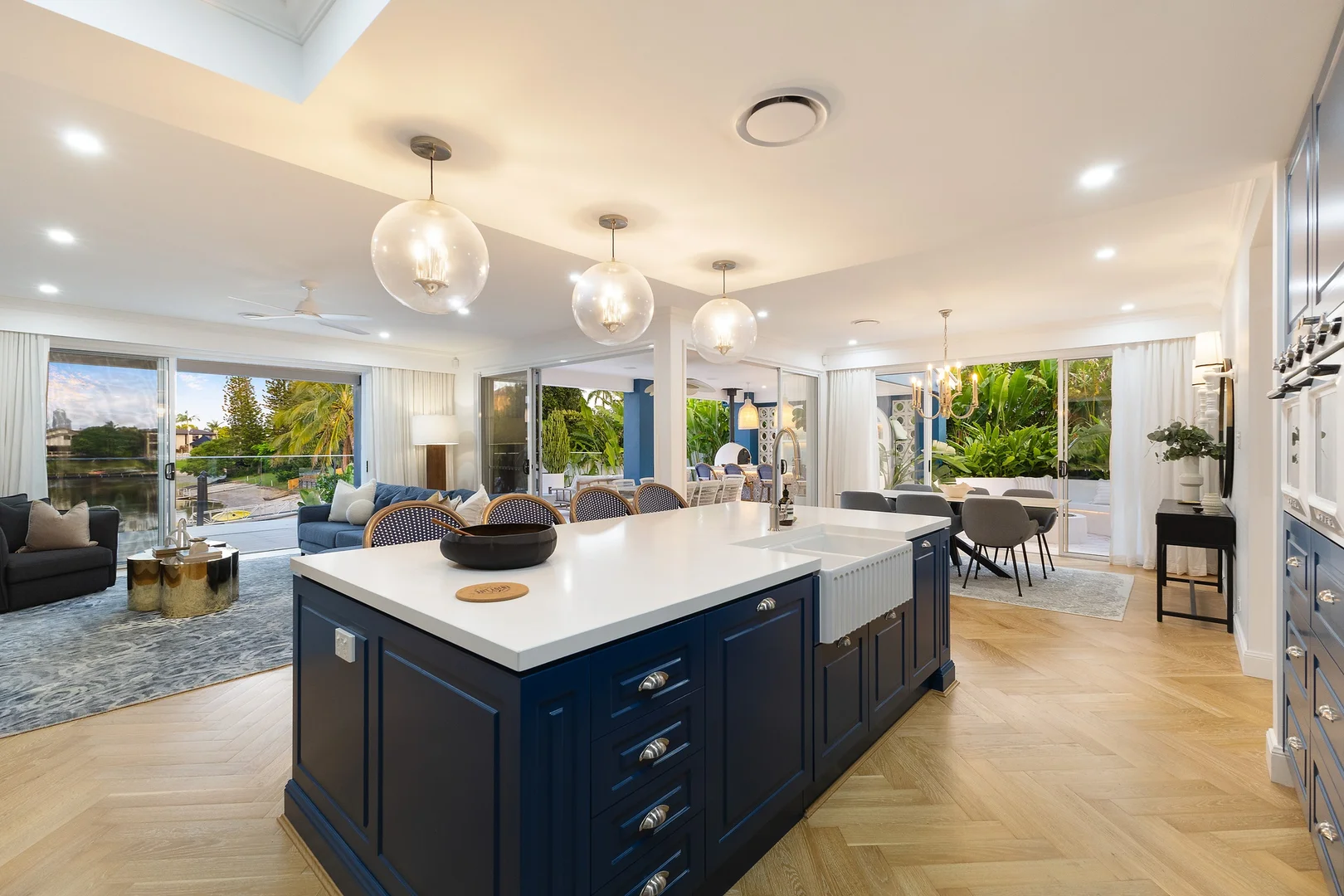 Additional image 4 of 8 Rannock Avenue, Benowa Waters QLD 4217