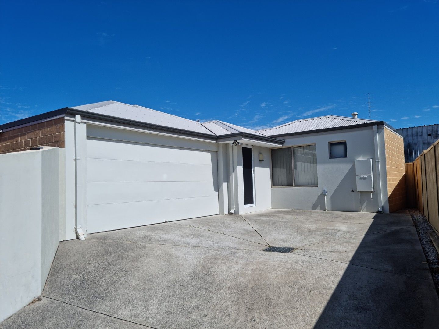 3 bedrooms Villa in D/111 Pratt Road EATON WA, 6232