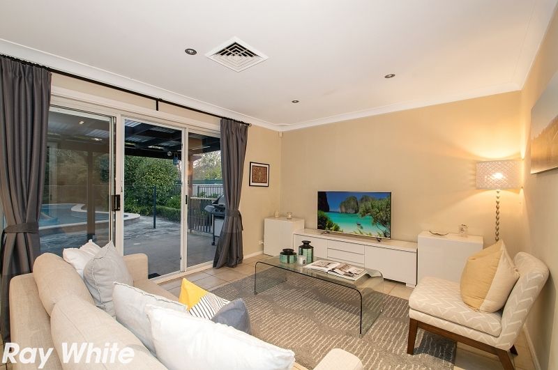 25 Gilbert Road, Castle Hill NSW 2154, Image 2