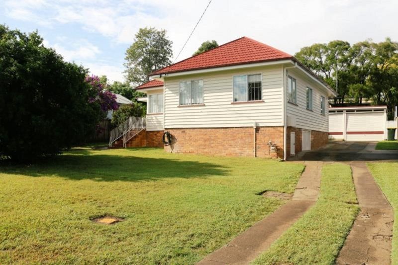 3 bedrooms House in 28 Tarm Street WAVELL HEIGHTS QLD, 4012