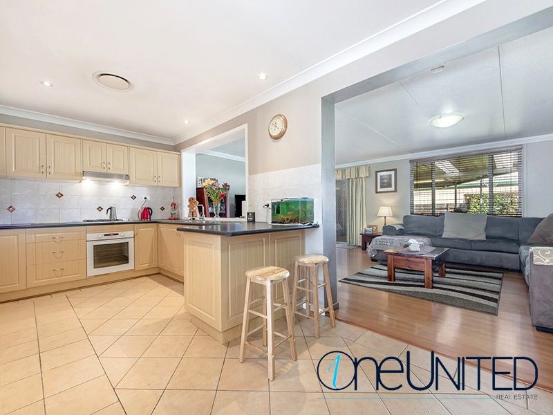 86 Paddymiller Avenue, Currans Hill NSW 2567, Image 2