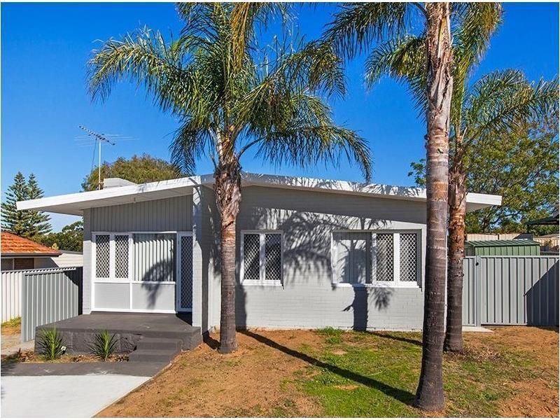 3 bedrooms House in 5 Batten Street COOLBELLUP WA, 6163