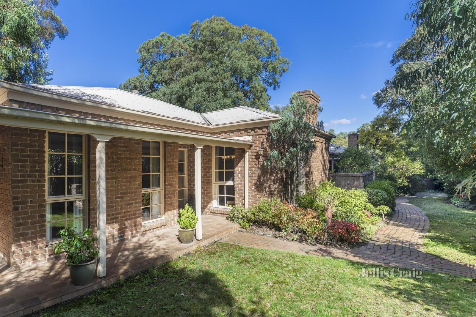 32 Lake Road, Blackburn VIC 3130, Image 0