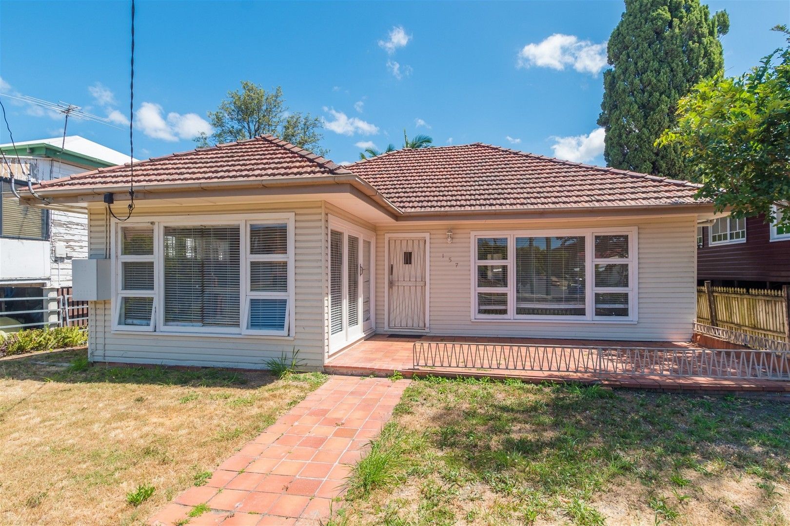 3 bedrooms House in 157 Juliette Street GREENSLOPES QLD, 4120
