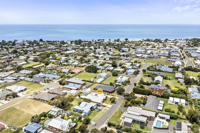 Picture of 16 Martin Street, INDENTED HEAD VIC 3223
