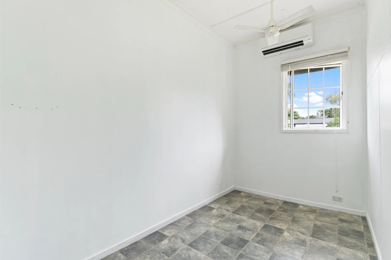 Additional image 15 of 454 Varley Street, Yorkeys Knob QLD 4878