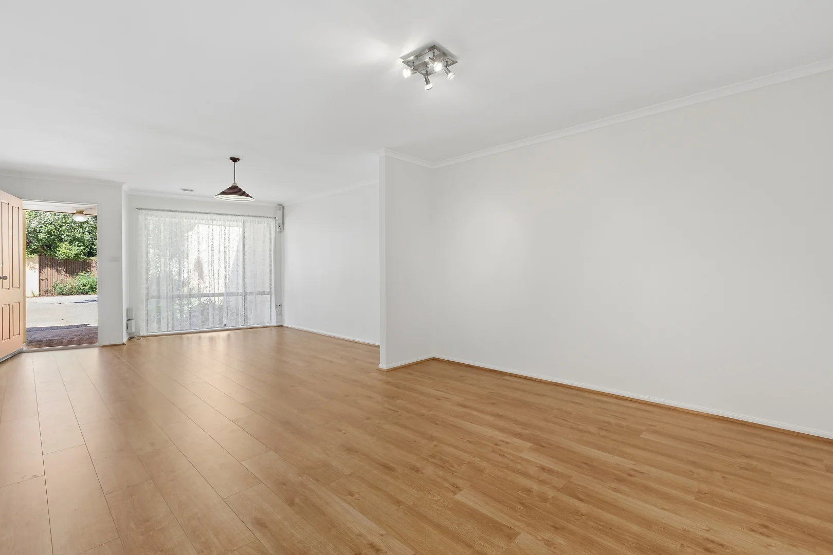 Additional image 2 of 5/10 Federal Highway, Watson ACT 2602