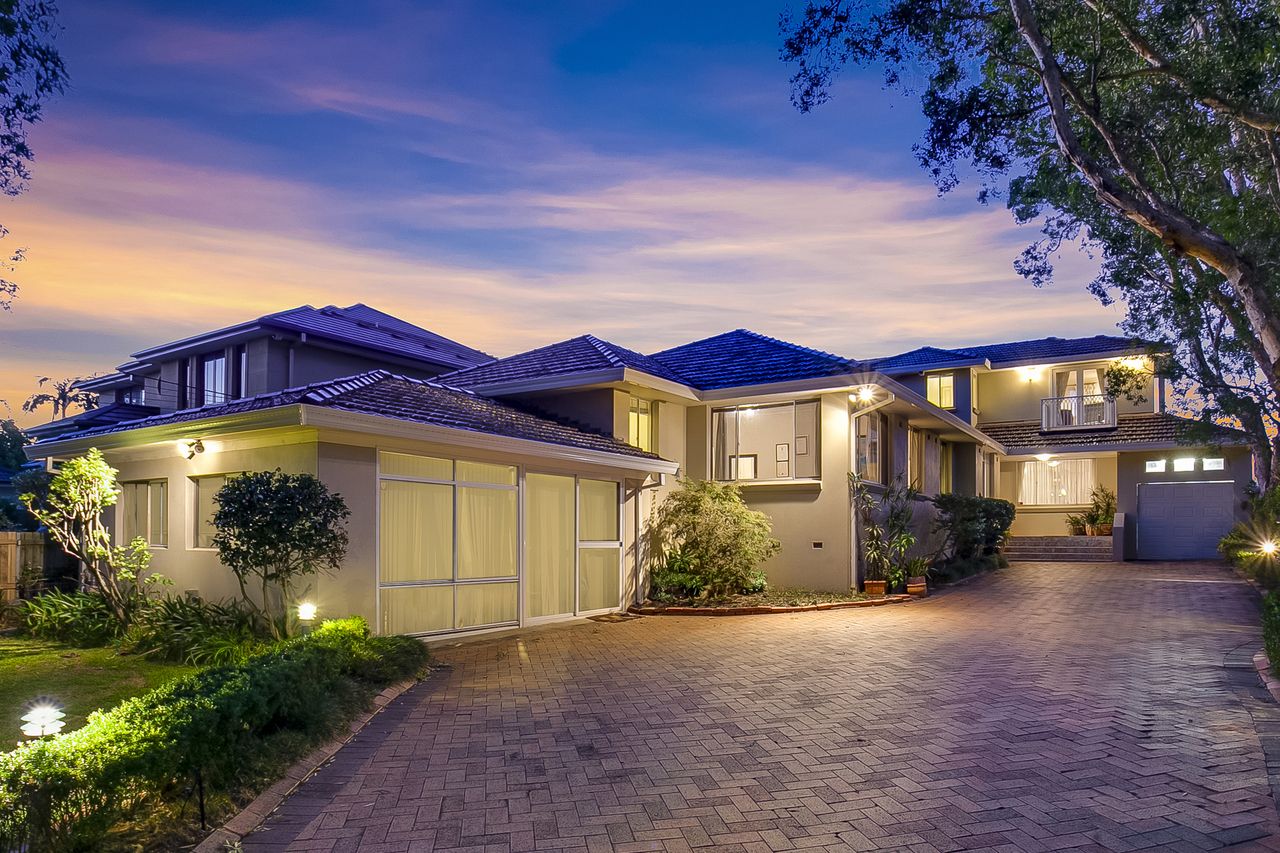 5 bedrooms House in 70 Koola Av EAST KILLARA NSW, 2071