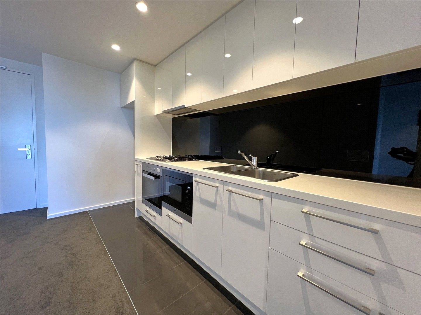 1 bedrooms Apartment / Unit / Flat in 4504/1 Balston Street SOUTHBANK VIC, 3006