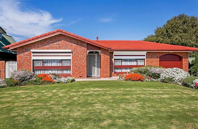 32 Lancaster Drive, North Haven SA 5018, Image 0