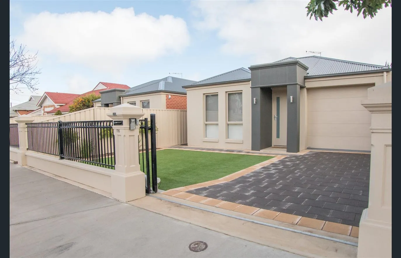 Three Bedroom with two bathrooms in popular locale