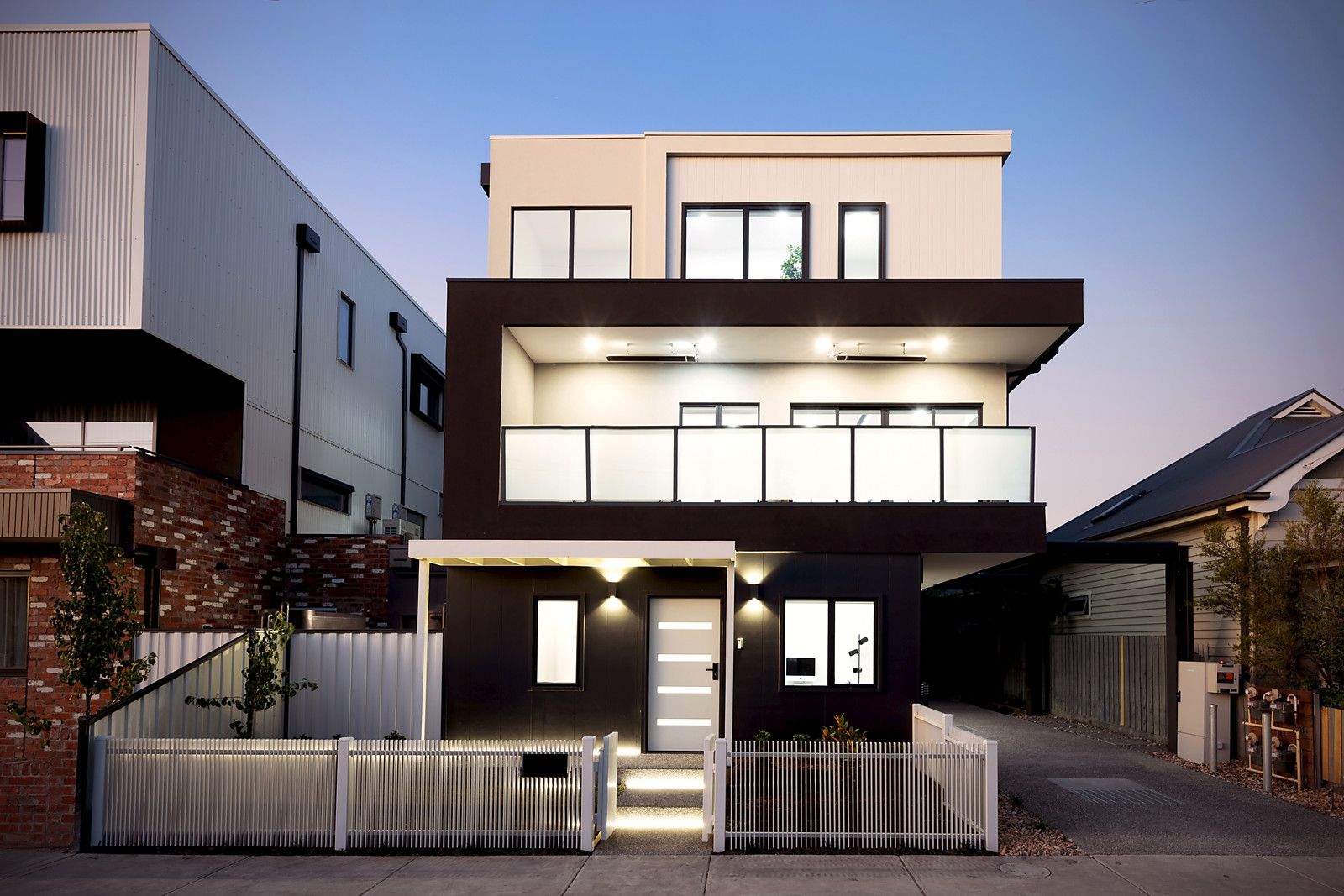 2 bedrooms Townhouse in 1/218 Union Street BRUNSWICK WEST VIC, 3055