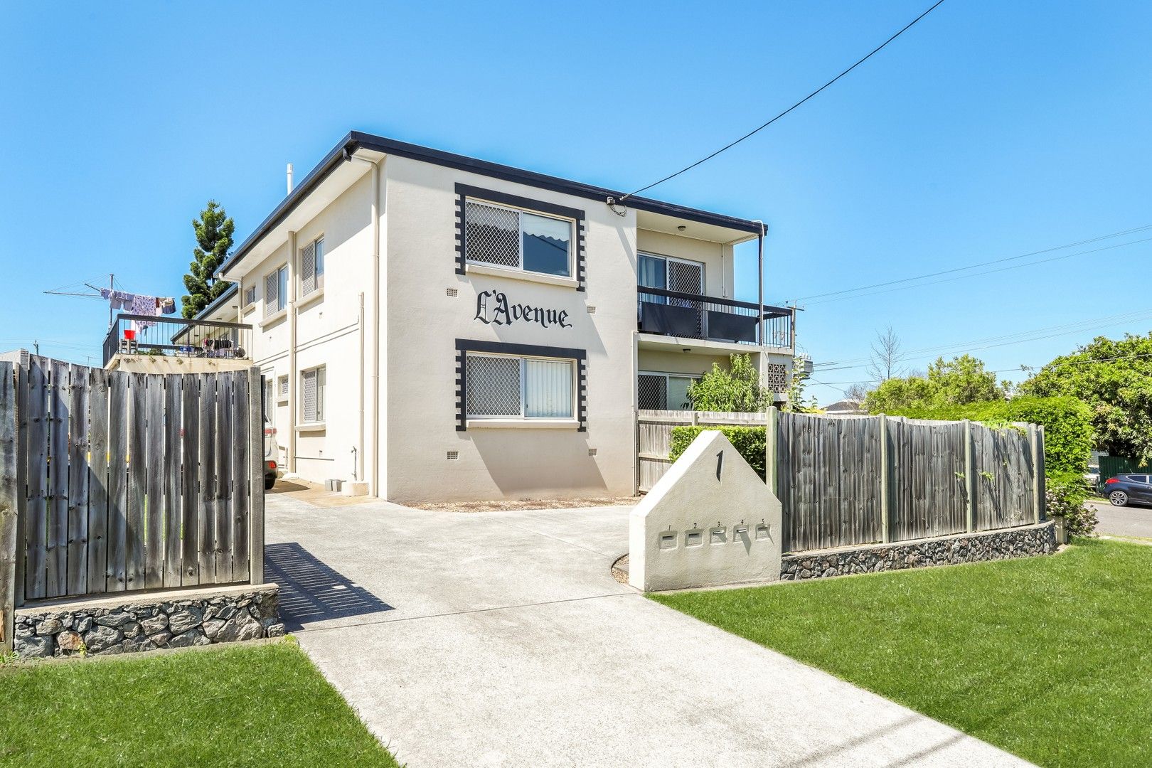2 bedrooms Apartment / Unit / Flat in 3/1 Eighth Ave KEDRON QLD, 4031