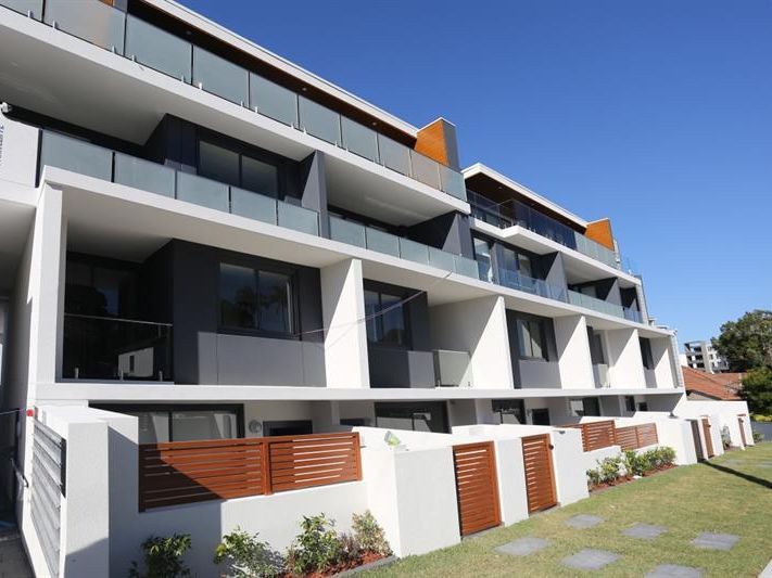 2 bedrooms Apartment / Unit / Flat in 53/63-69 Bonar Street ARNCLIFFE NSW, 2205