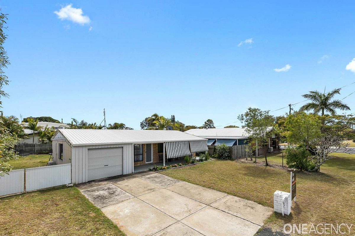 33 William Street, Urangan QLD 4655