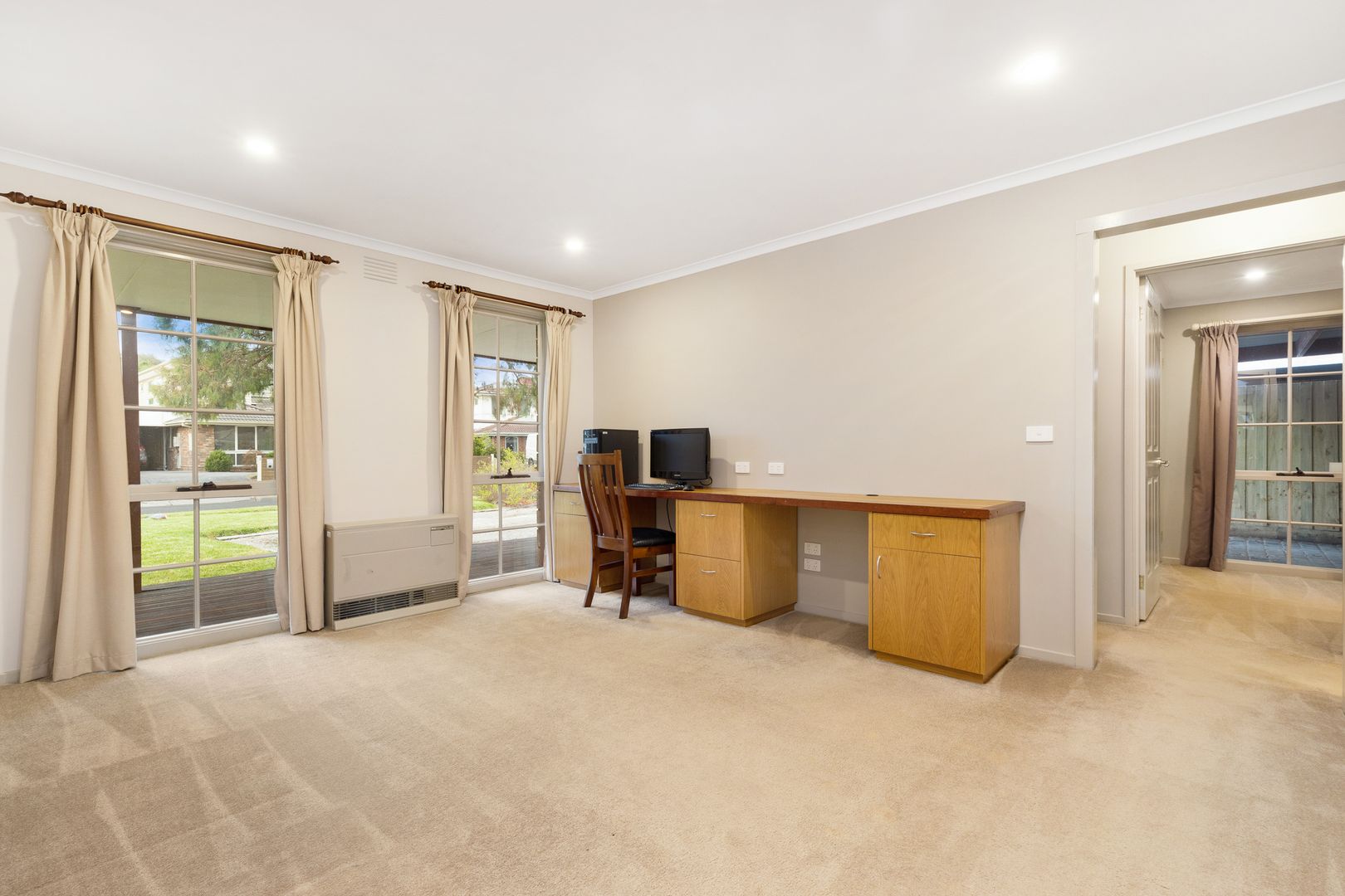 17 Airlie Court, Rowville VIC 3178, Image 2