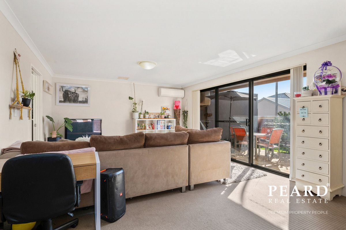 10/11 Serls Street, Armadale WA 6112, Image 2