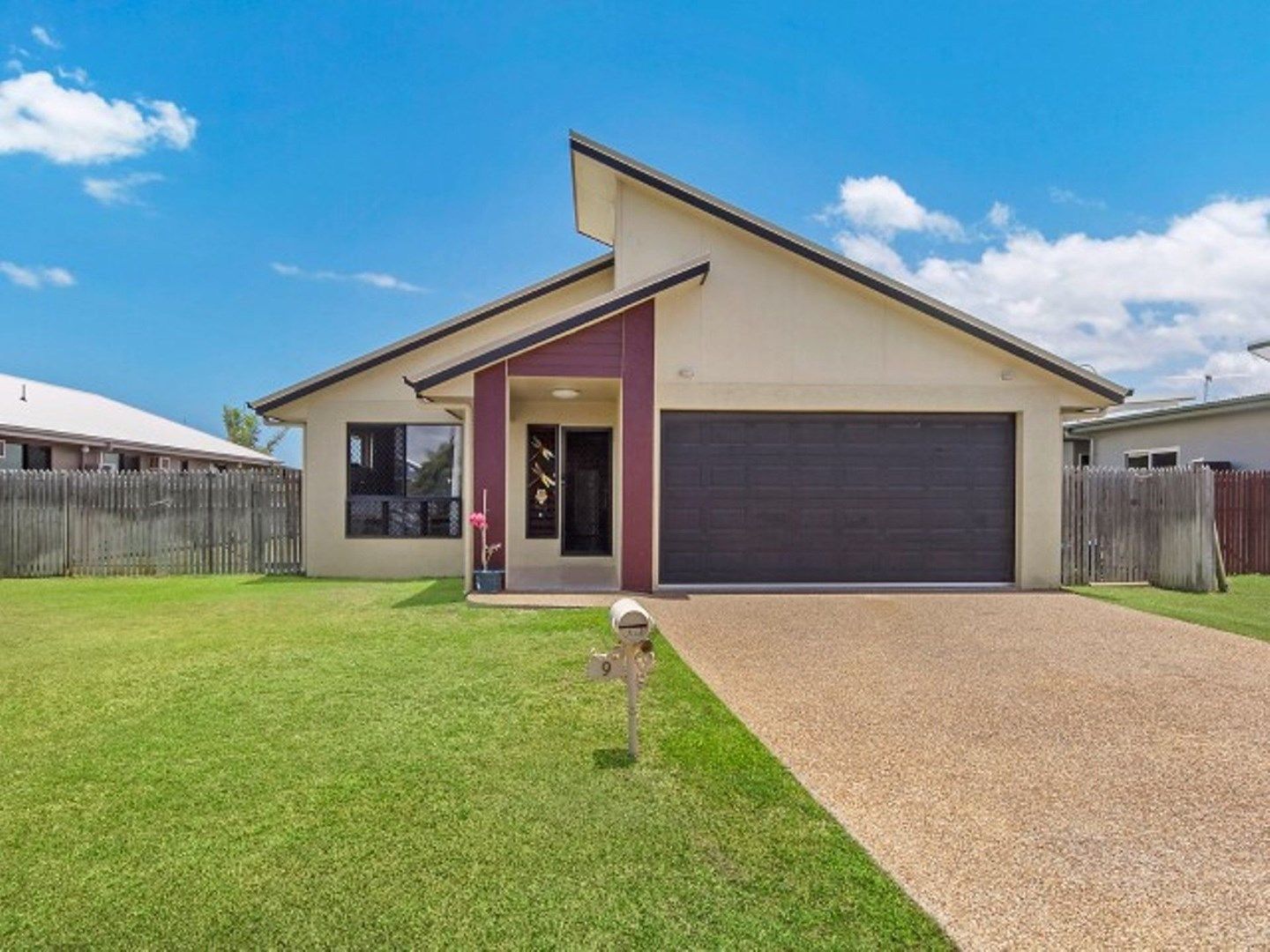 9 Fontwell Court, Mount Low QLD 4818
