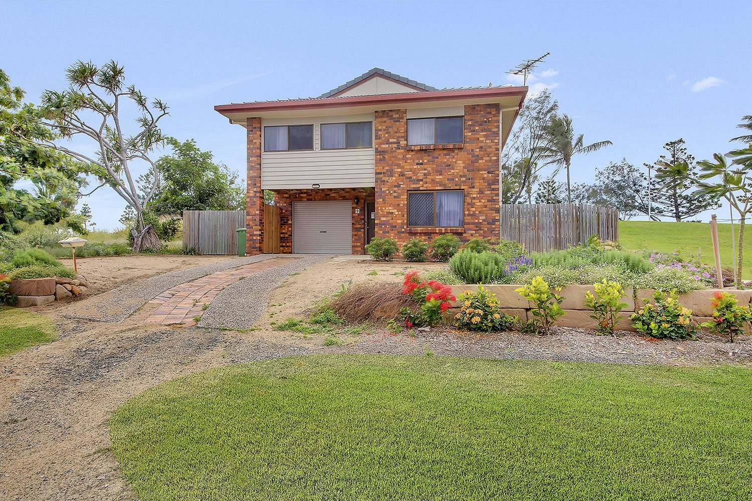 9 Emu Street, Emu Park Property History & Address Research Domain