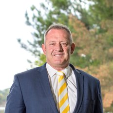 Ray White Canberra - Peter Walker