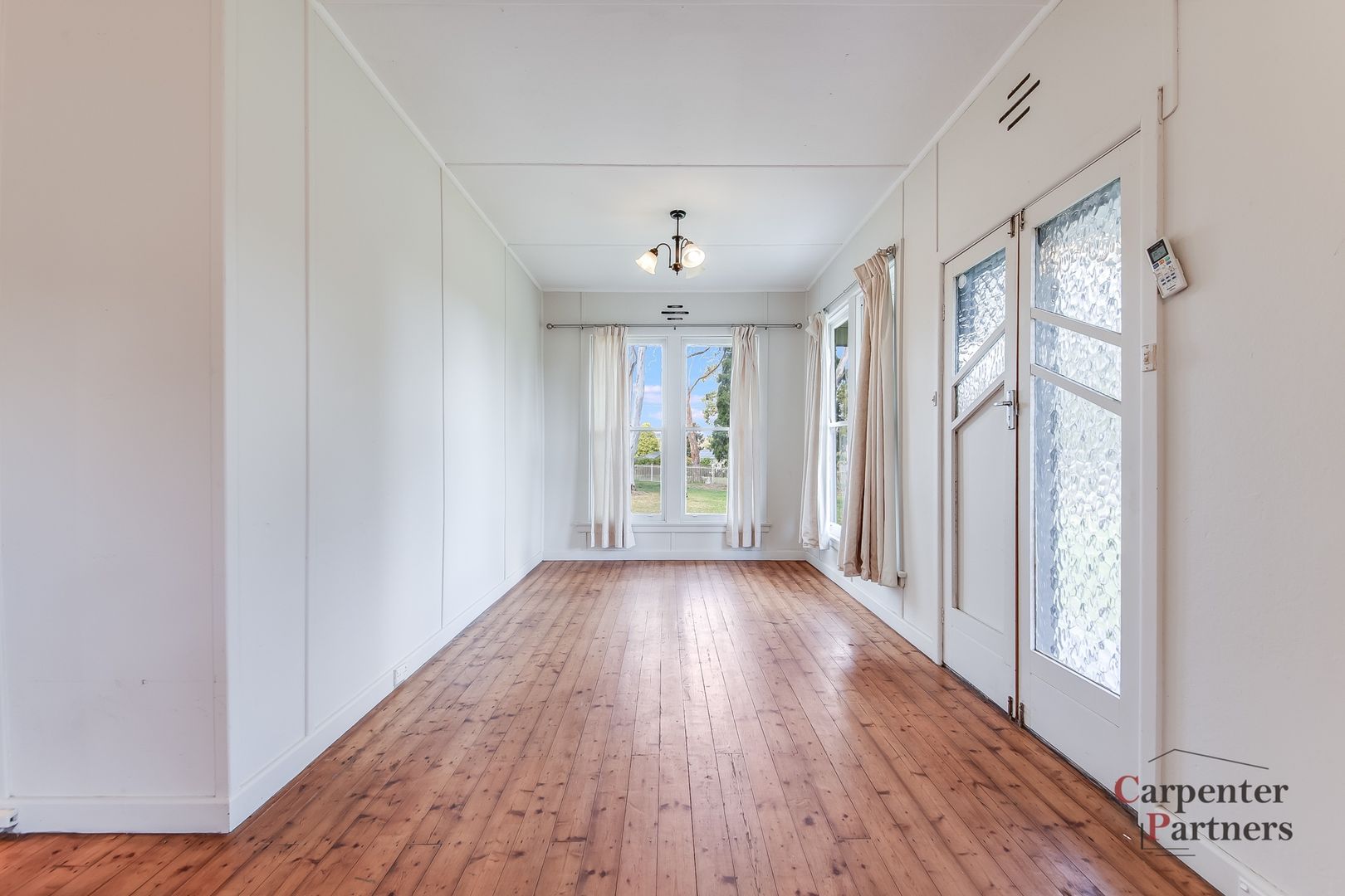 22 Kiandra Crescent, Yerrinbool NSW 2575 House For Rent 420 Domain