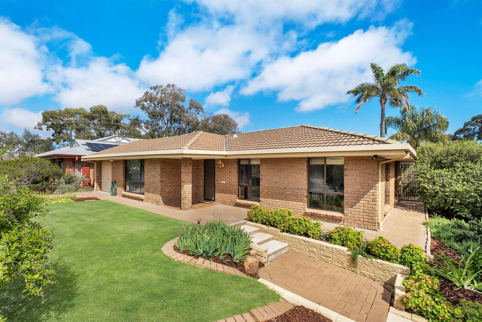 1 Rolls Court, Happy Valley SA 5159