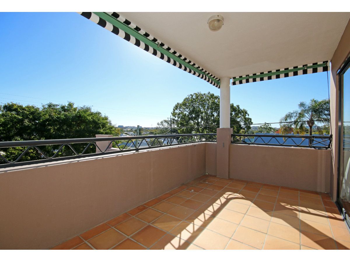 2 bedrooms Apartment / Unit / Flat in 3/147 Hawthorne Road HAWTHORNE QLD, 4171
