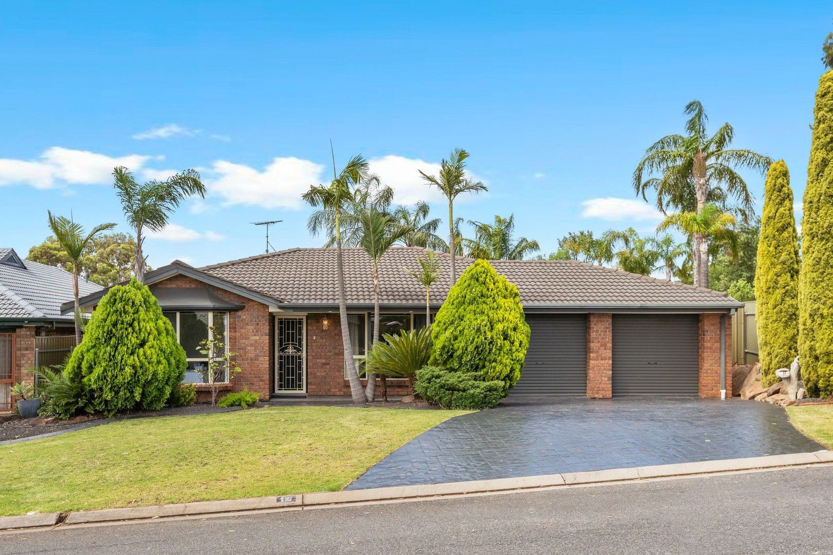 17 Heath Court, Gulfview Heights SA 5096, Image 0