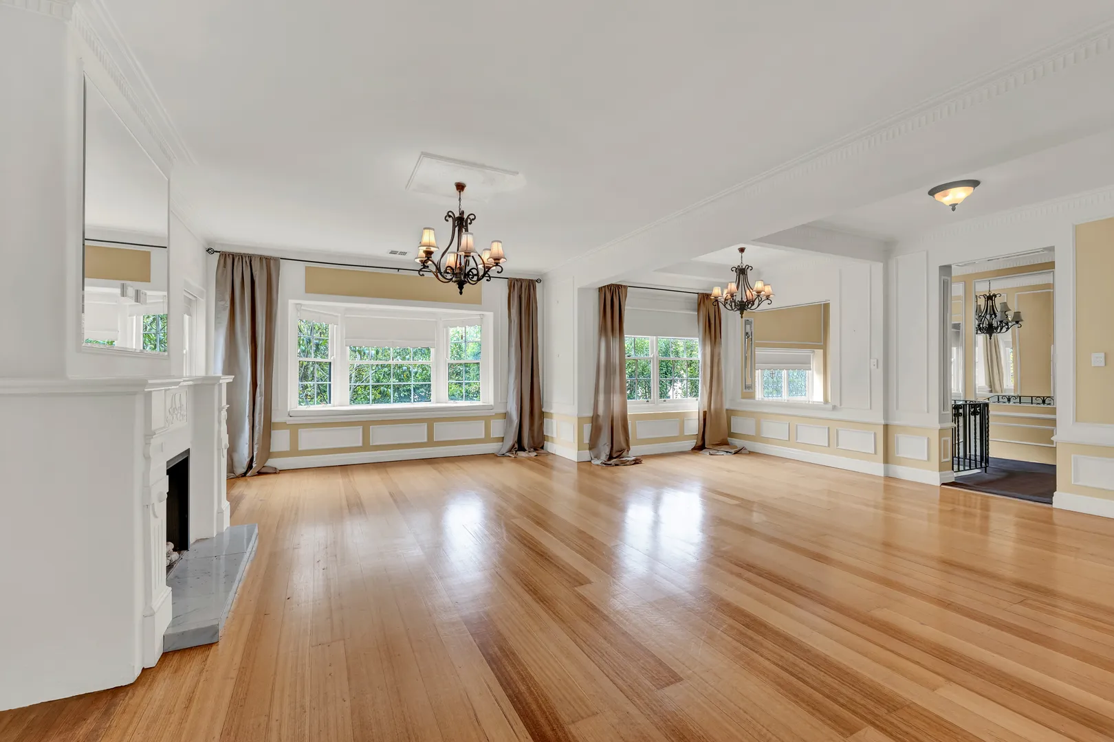 Unique English Toorak Apartment - View 2