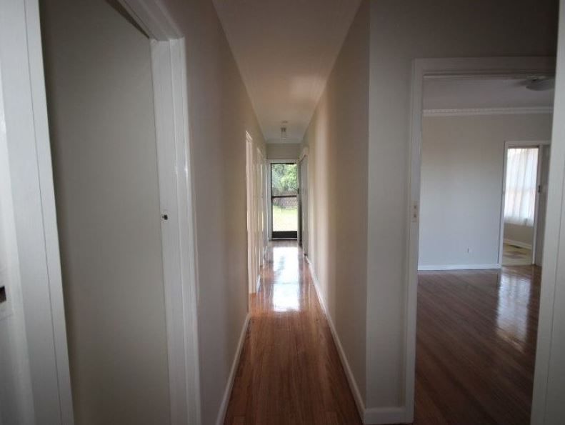 3 bedrooms House in 1 Merbow Street OAKLEIGH VIC, 3166