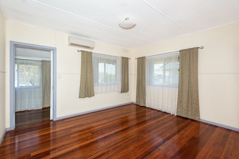 80 Eversleigh Road, Scarborough QLD 4020, Image 2