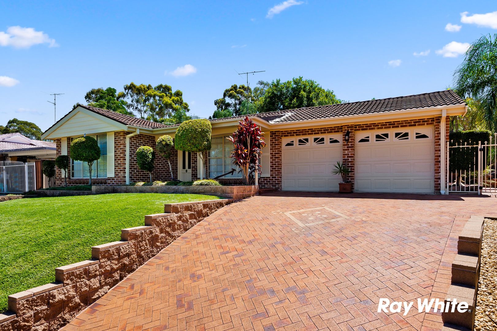 12 Pendley Crescent, Quakers Hill Property History & Address Research Domain