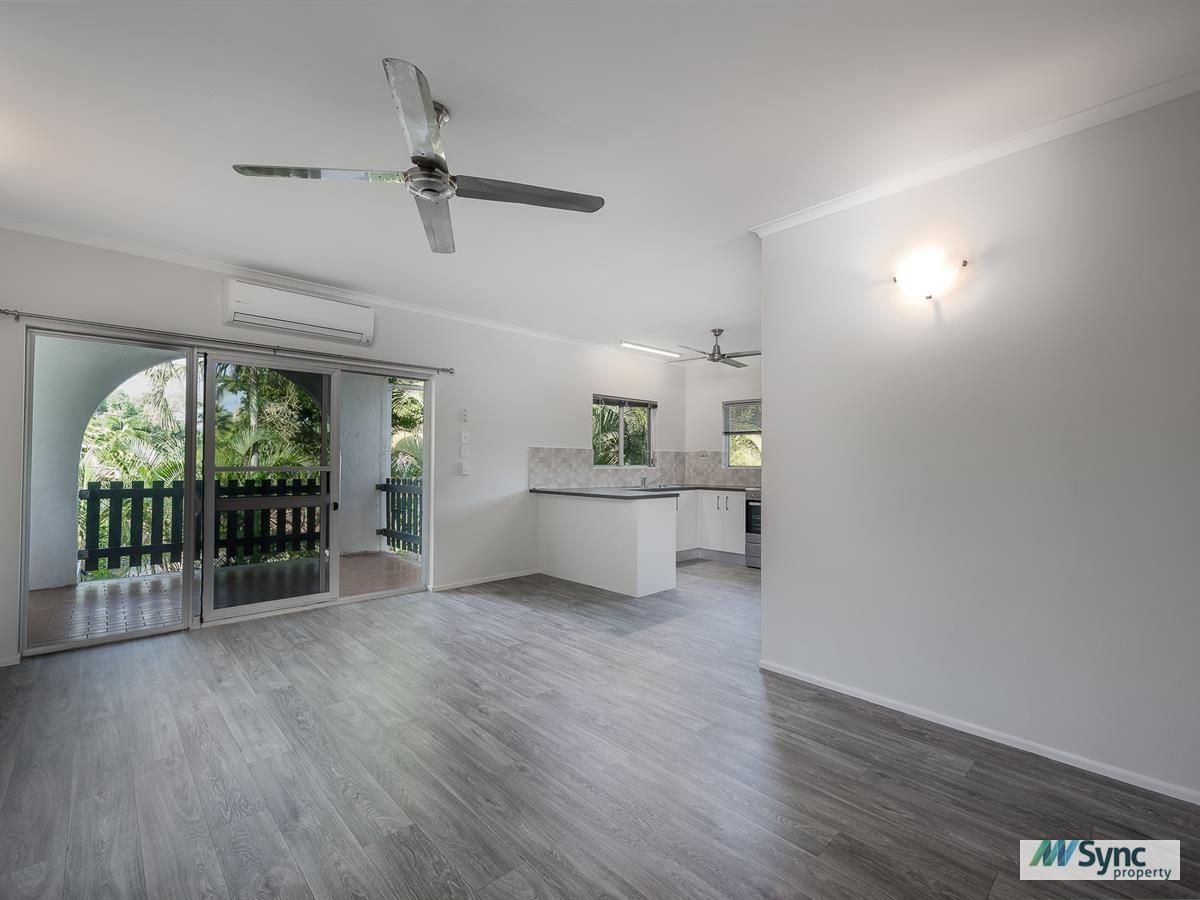 2/110 Wistaria Street, Holloways Beach QLD 4878, Image 0