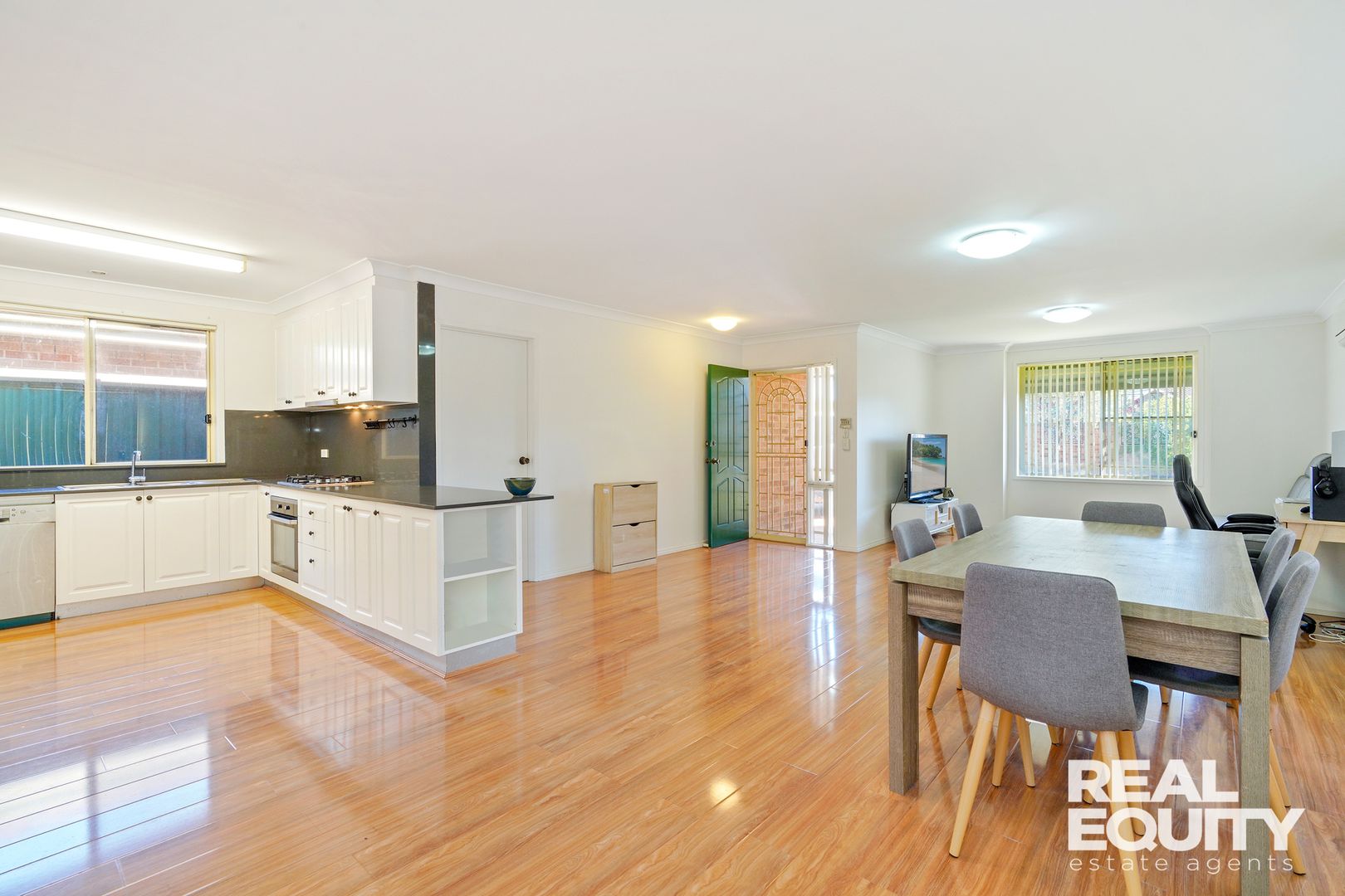 30 Beltana Court, Wattle Grove NSW 2173, Image 1