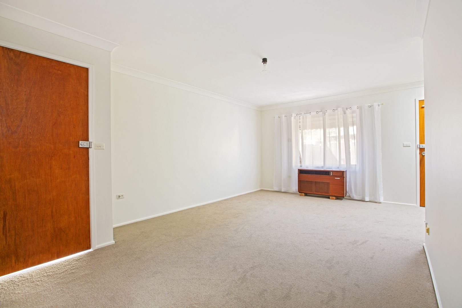 10/26 Turquoise Crescent, Bossley Park NSW 2176, Image 2