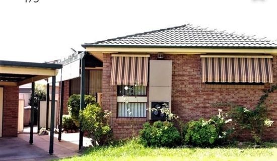 3 bedrooms House in 6 Hall Place MINTO NSW, 2566