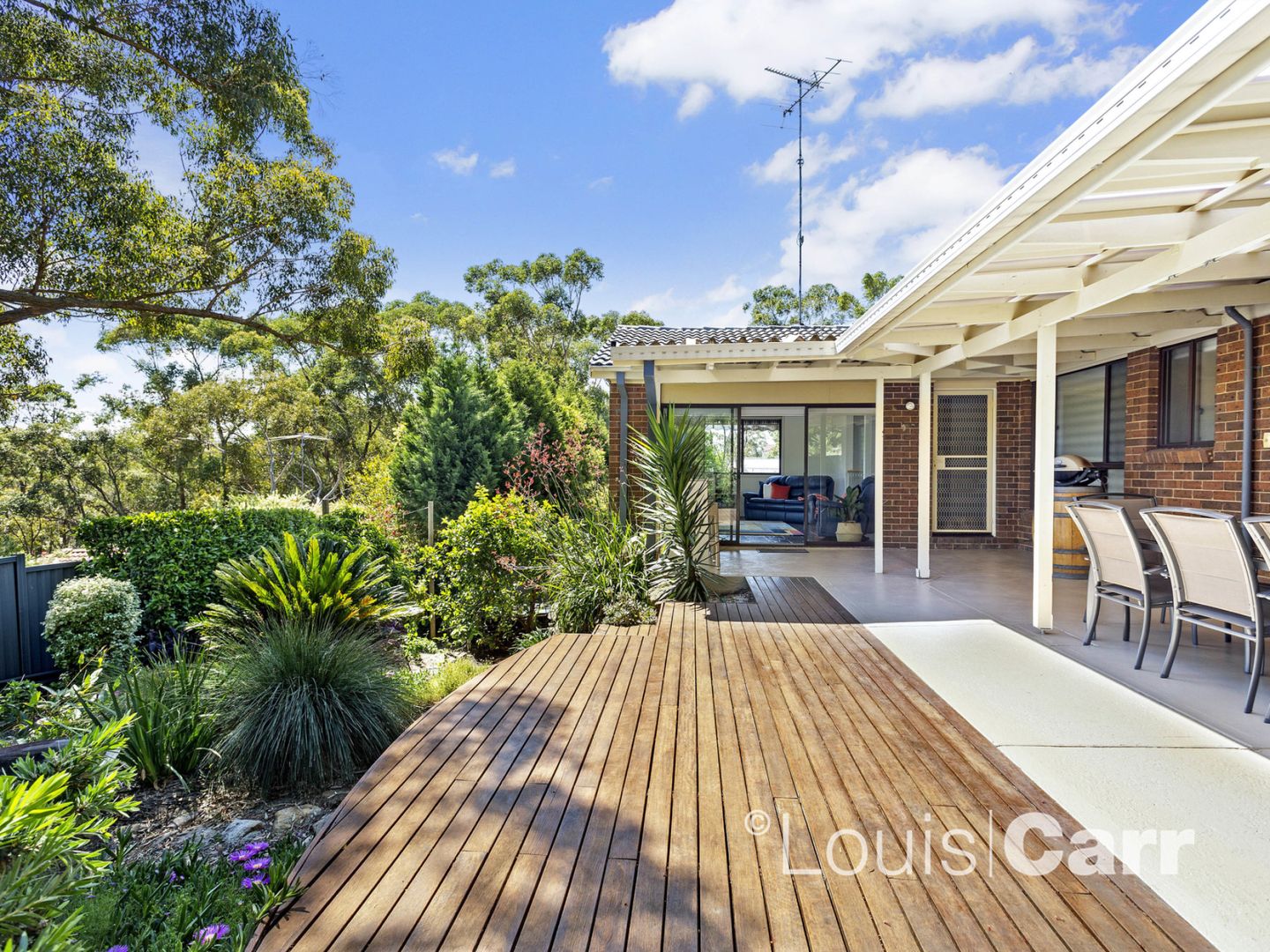 96 Ridgecrop Drive, Castle Hill NSW 2154, Image 2